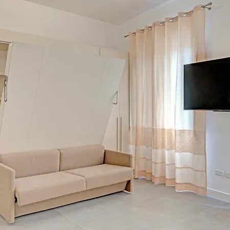 Right House Grand Sur Le Port - Harbour View Apartment Cagliari