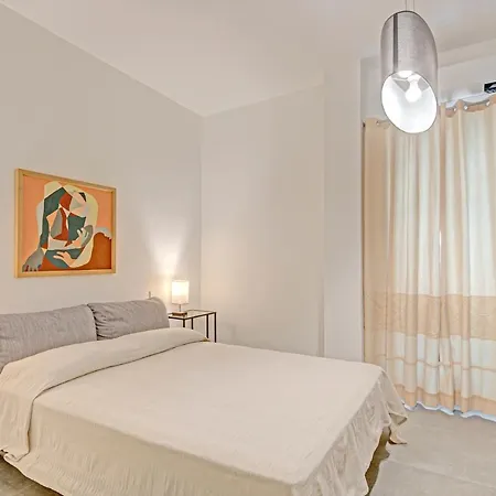 Right House Grand Sur Le Port - Harbour View Apartment